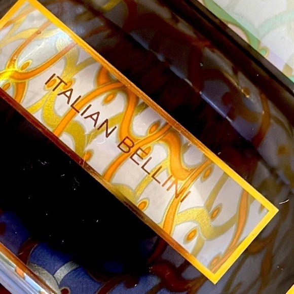 VOLUSPA  Maison Mini Tin Candle Set - 3 Candles.   New In Box - Picture 4 of 10